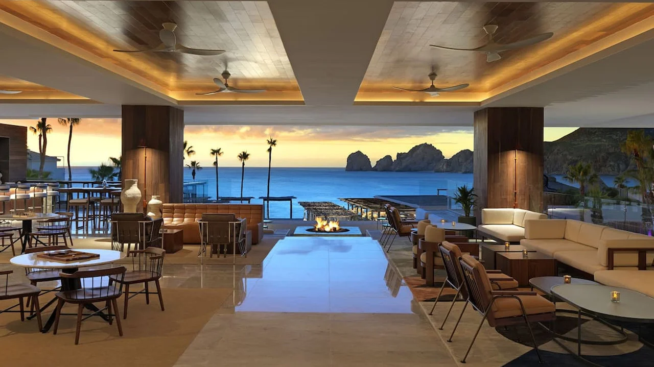 ME Cabo — evenings